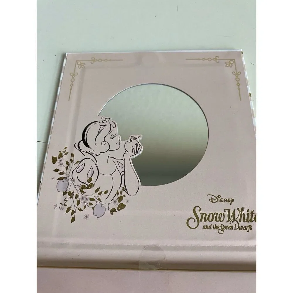 Disney's Snow White And‎ The Seven Dwarfs 12 Pan Eye Shadow Palette NEW